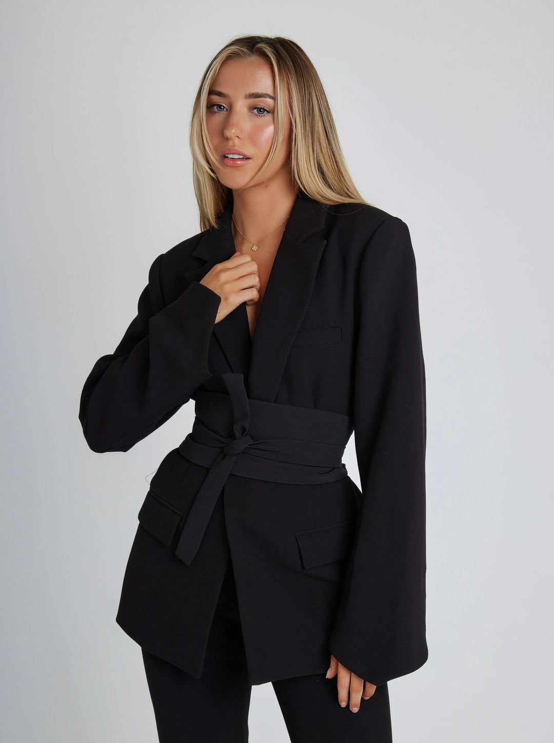 Freya | Blazer Elegante con Cintura da Donna