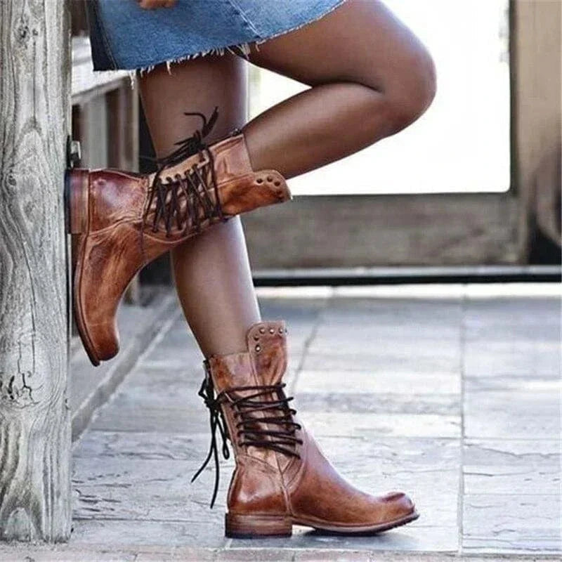Elena | Borchie Western e Stivaletti Stringati da Donna