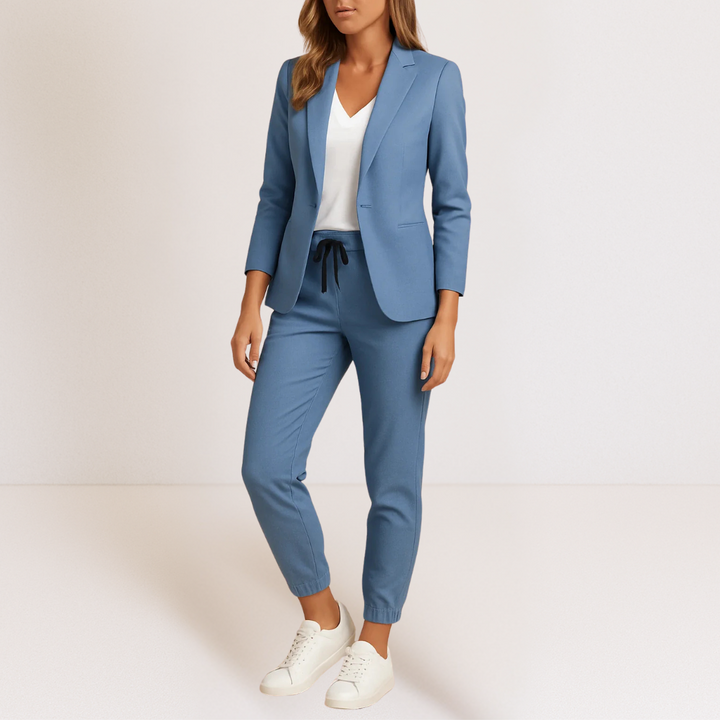 Camilla | Women's suit with blazer and jogger pants