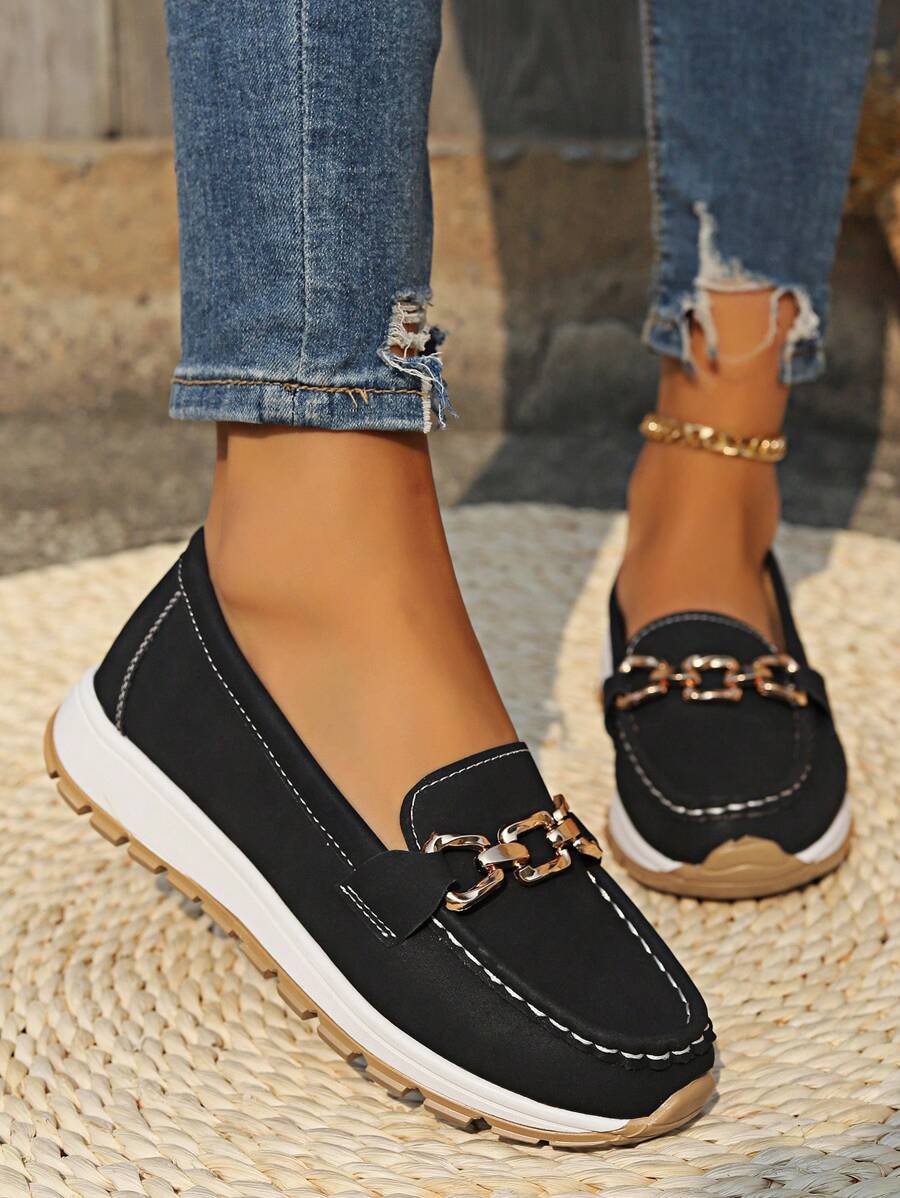 Clara | Orthopädische Slip-on-Mokassins mit elegantem Metalldetail