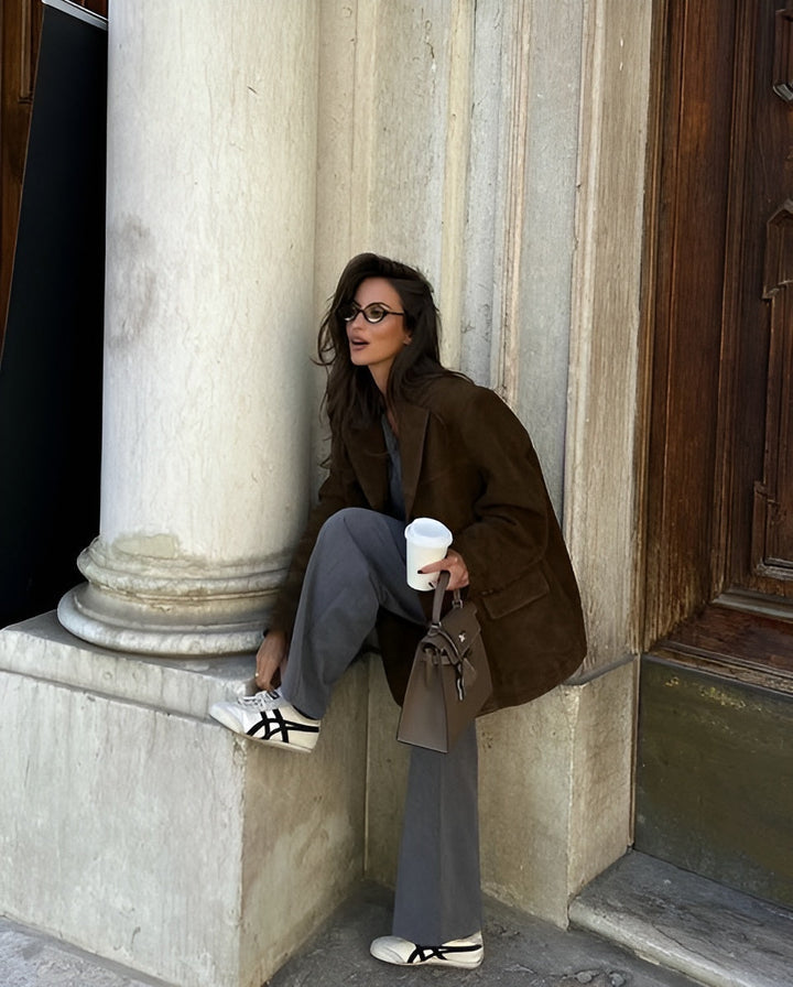 Emily | Weicher und bequemer Damenblazer aus Veloursleder