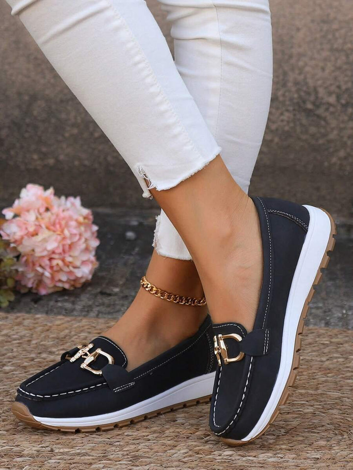 Clara | Orthopädische Slip-on-Mokassins mit elegantem Metalldetail