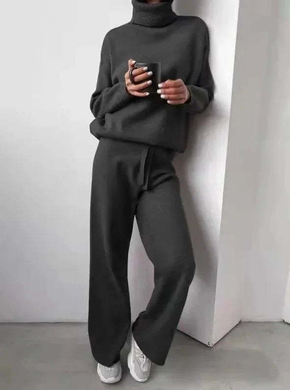 Emily | Set a due pezzi in maglia a collo alto moderno e accogliente
