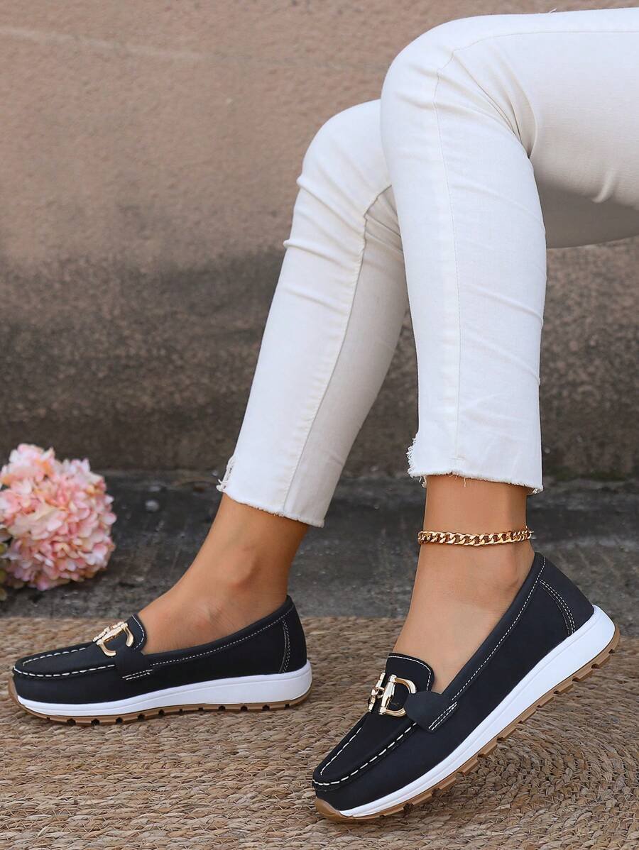 Clara | Orthopädische Slip-on-Mokassins mit elegantem Metalldetail