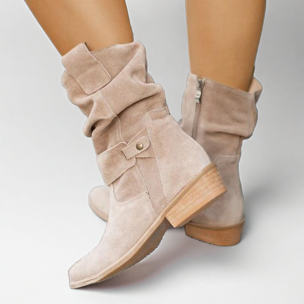 Camilla | Stivaletti Slouch in Camoscio con Tacco Basso