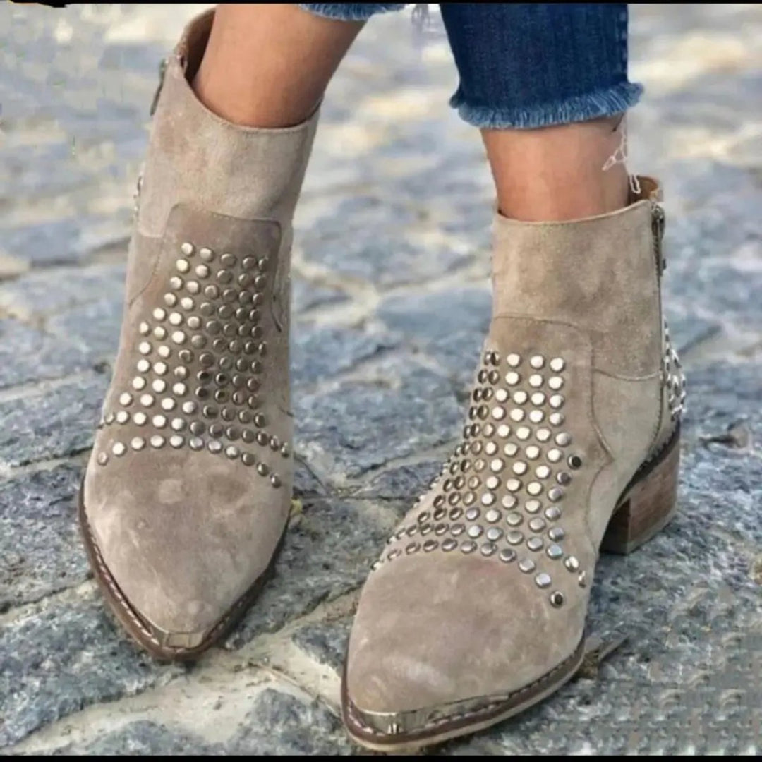 Mila | Bequeme Wildleder-Stiefeletten mit eleganten Nieten