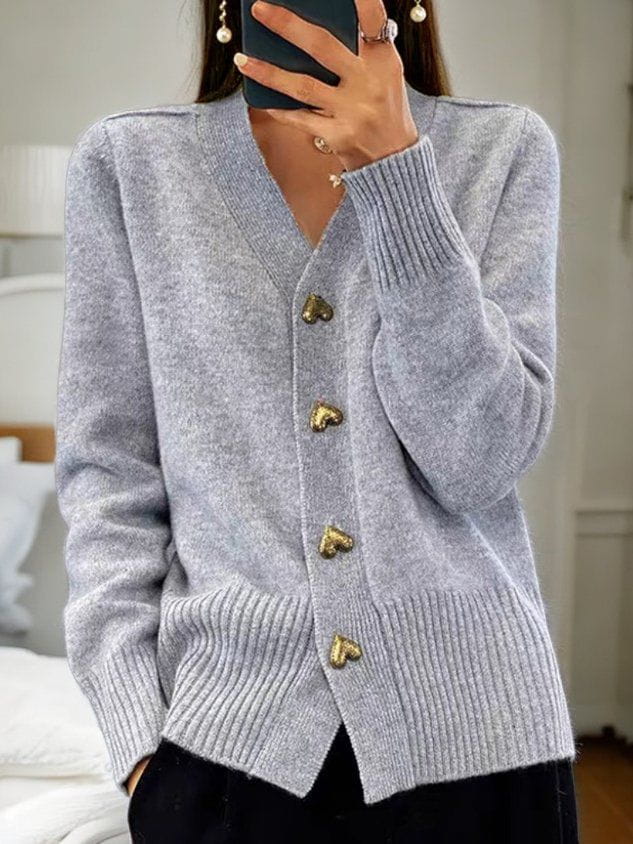 Aurora | Cardigan Elegante con Bottoni a Cuore