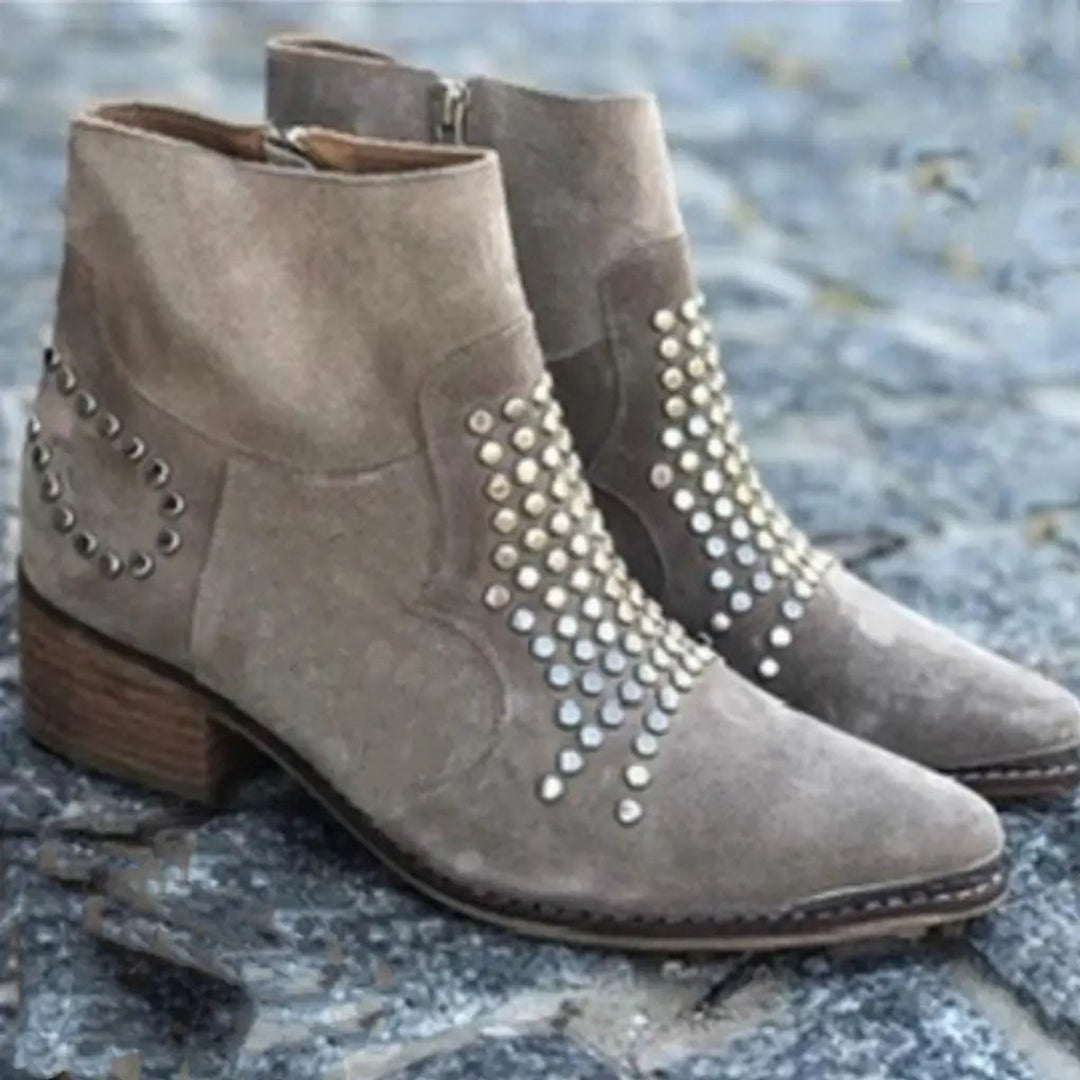 Mila | Bequeme Wildleder-Stiefeletten mit eleganten Nieten