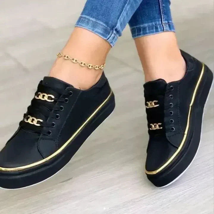 Adriana | Scarpe robuste e resistenti per l'uso quotidiano 1