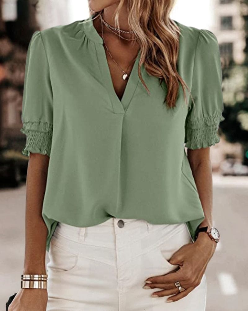 Alara | Blusa Elegante con Scollo a V per Donna, Moderna e Versatile in Fucsia 4