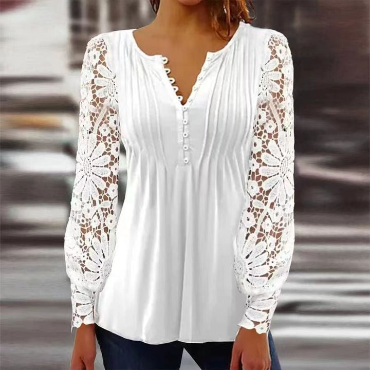 Amelia | Elegante e traspirante camicetta Henley a fantasia floreale 0