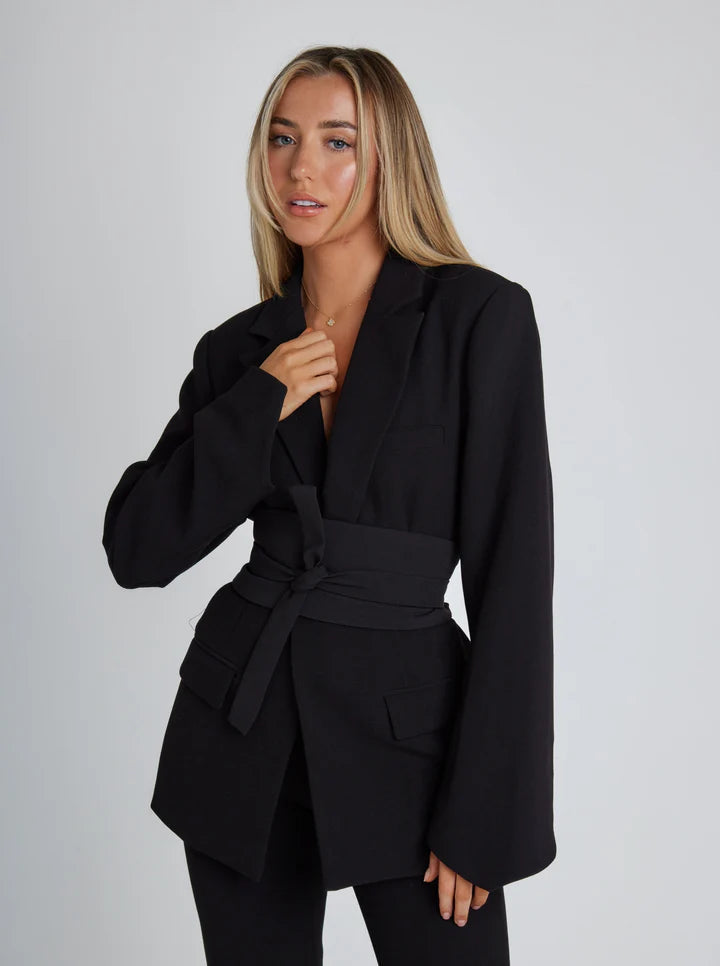 Aurora | Blazer da donna elegante e versatile 1