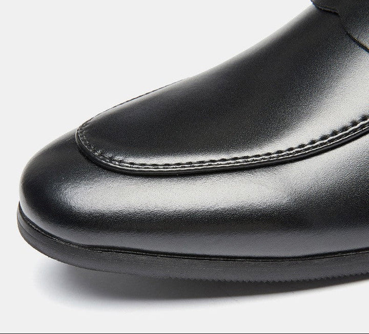 Brillante | Elegante e Versatile Mocassino Uomo - Finitura Lucida e Design Classico 4