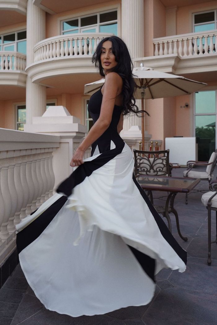 Carolina | Abito da Sposa Pizzo Maxi Fluido Elegante Femminile 6