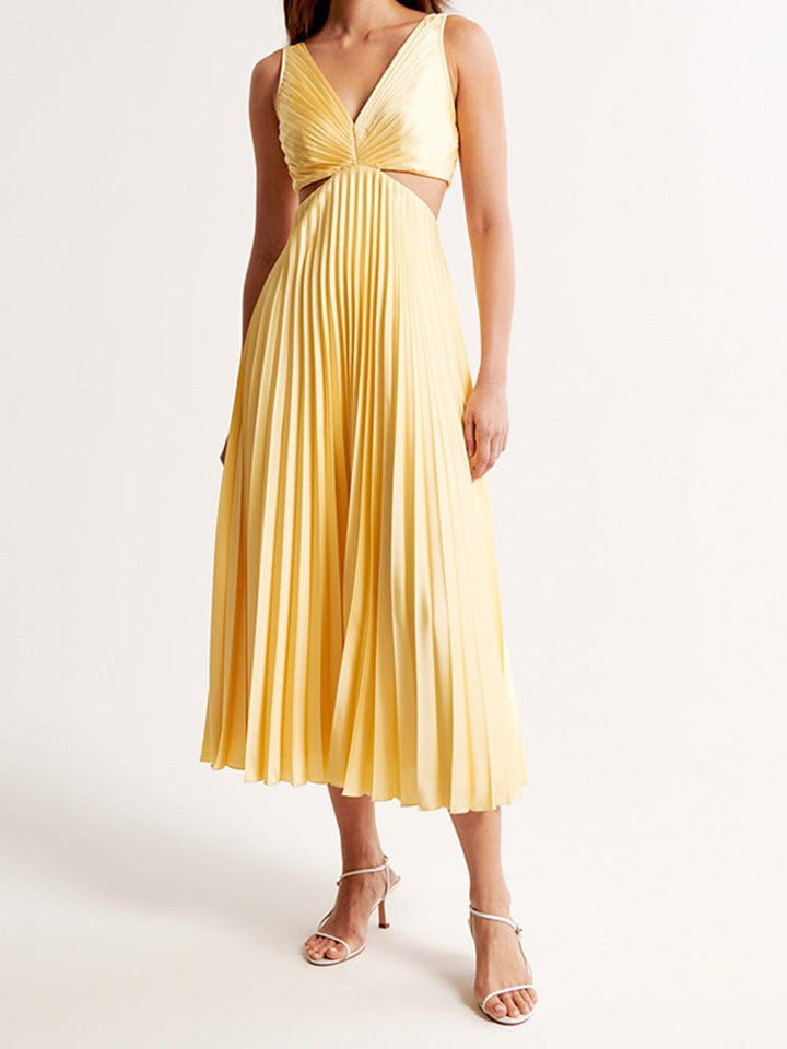 Charlotte | Elegante abito lungo plissettato con cut-out 2