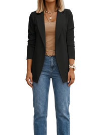 Chiara | Fließende Eleganz und ein zeitloser Blazer