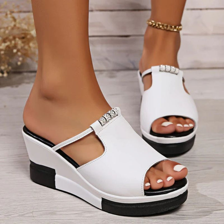 Clara | Eleganti e Comodi Sandali Estivi con Plateau 4