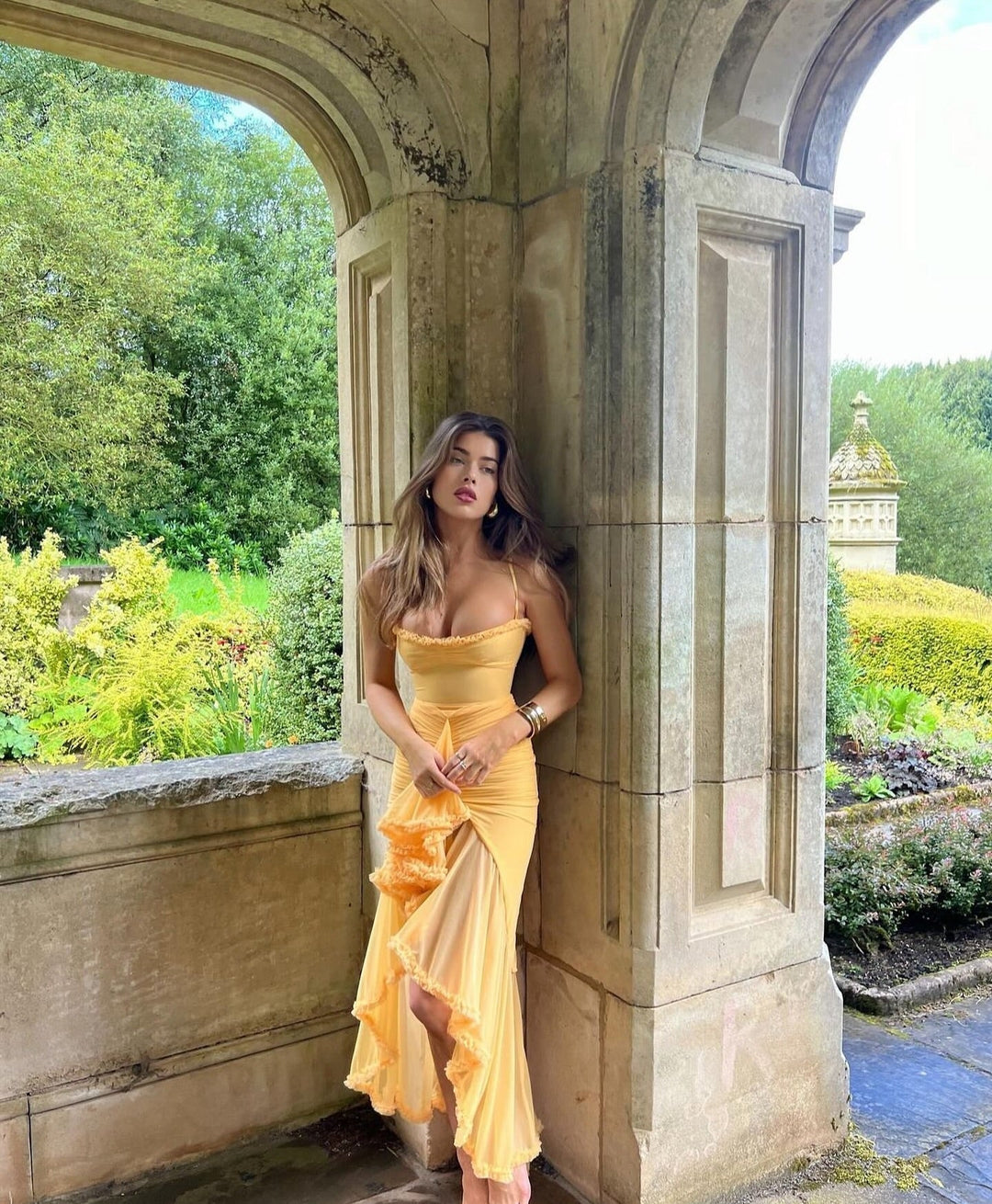 Diana | Abito da Sposa Elegante Femminile Romantico Asimmetrico 7