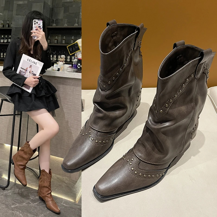 Elena | Stivali western borchiati, audaci ed eleganti 3
