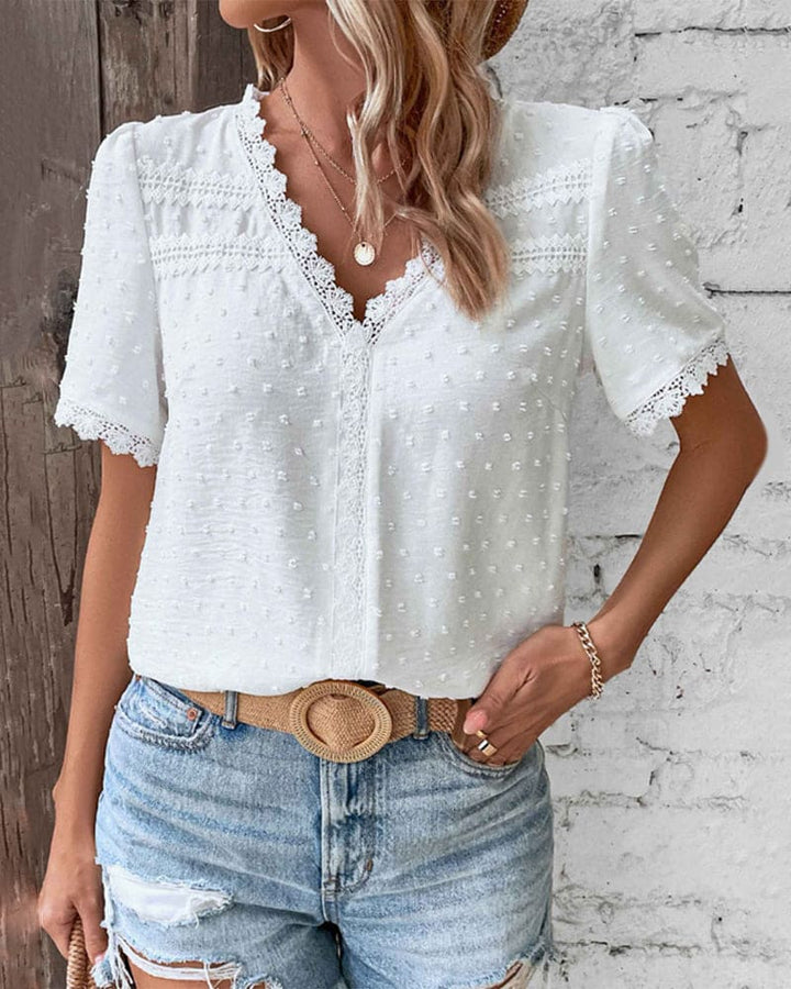 Elysia | Elegante e Traspirante Blusa in Pizzo con Scollo a V 1