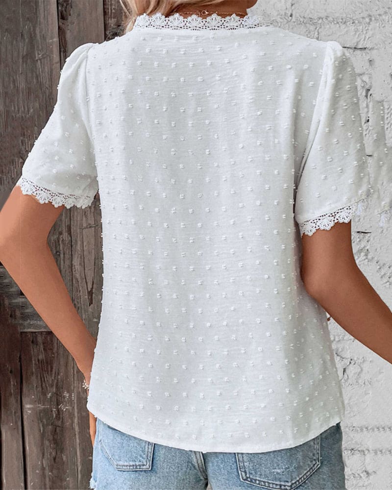 Elysia | Elegante e Traspirante Blusa in Pizzo con Scollo a V 2