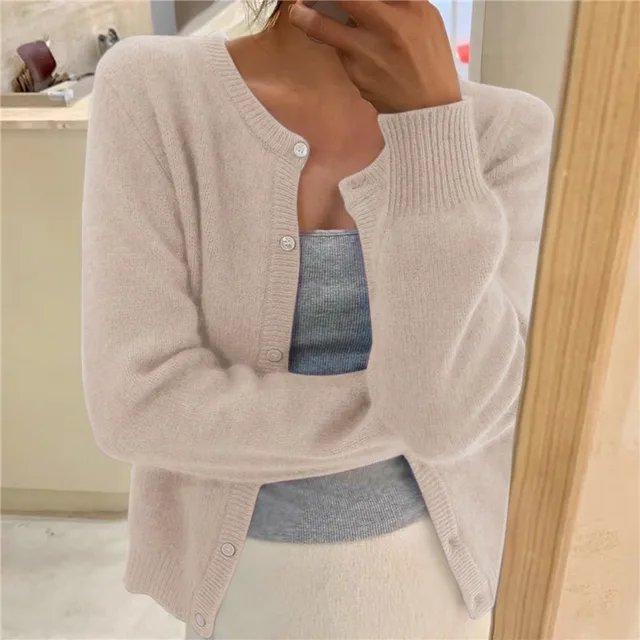 Emma | Cardigan da donna con bottoni sul davanti, taglio corto e vestibilità comoda 2