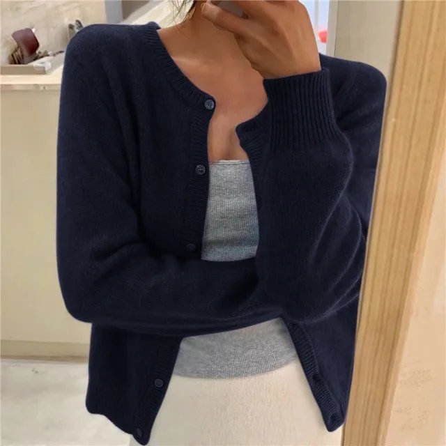 Emma | Cardigan da donna con bottoni sul davanti, taglio corto e vestibilità comoda 8