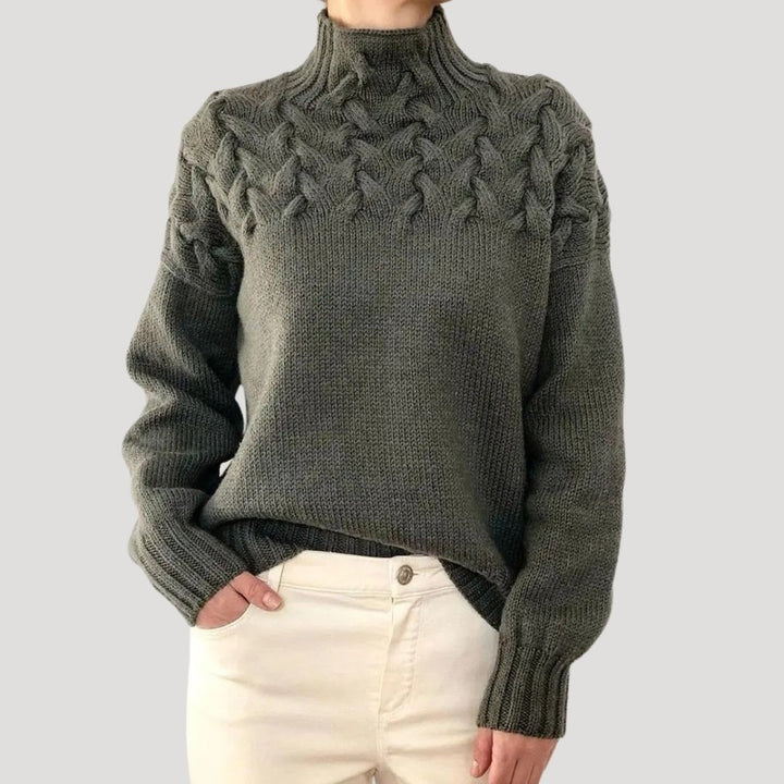 Evelyn | Maglione da donna a collo alto con lavorazione a trecce 6