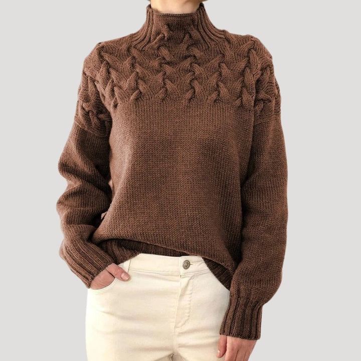 Evelyn | Maglione da donna a collo alto con lavorazione a trecce 7
