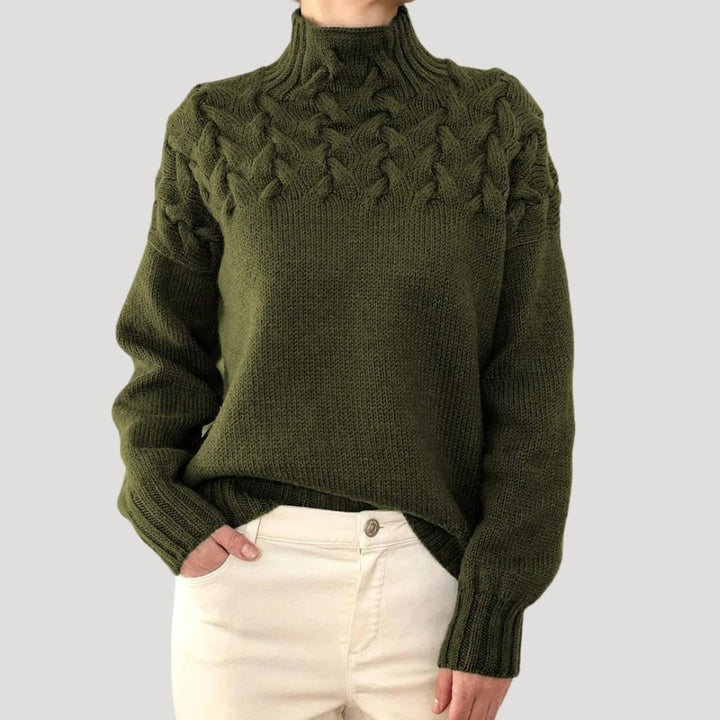 Evelyn | Maglione da donna a collo alto con lavorazione a trecce 8