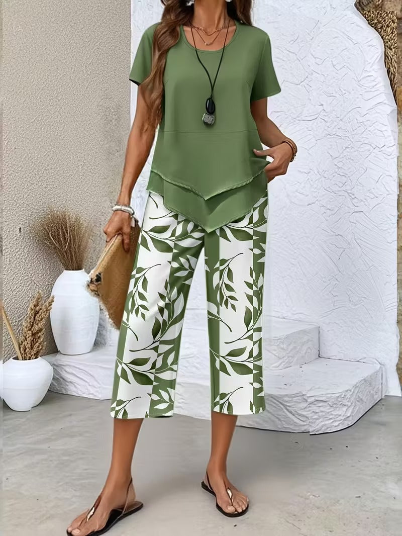 Fiorina | Elegante e Comodo Completo Due Pezzi con Motivo Botanico 0