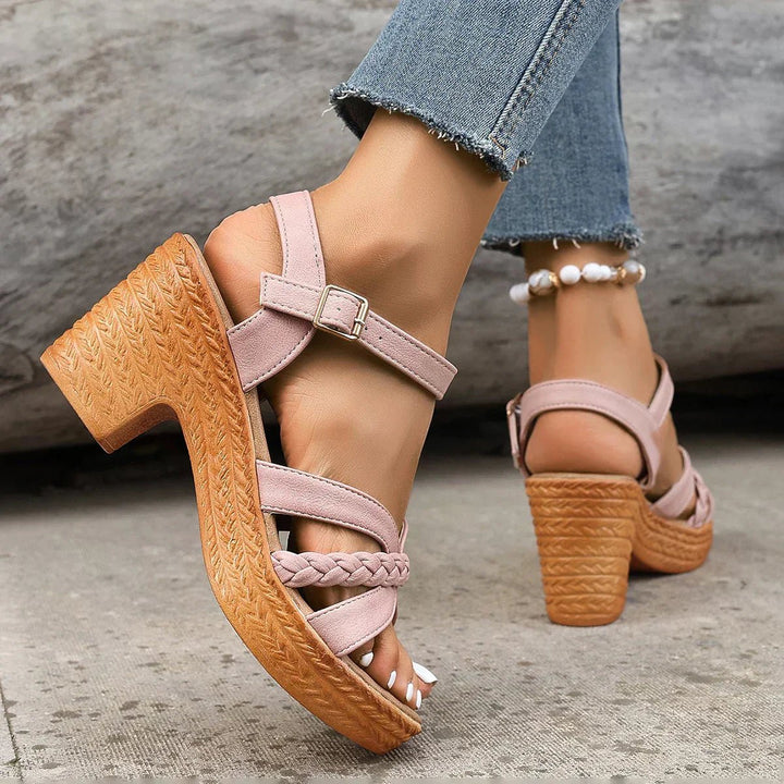 Fiorina | Eleganti e Comodi Sandali con Plateau Intrecciati 3