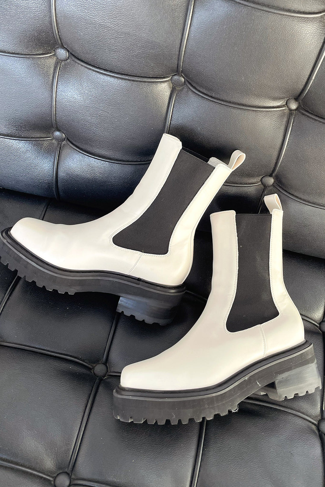 Gemma | Stivaletti bicolore moderni ed eleganti 2