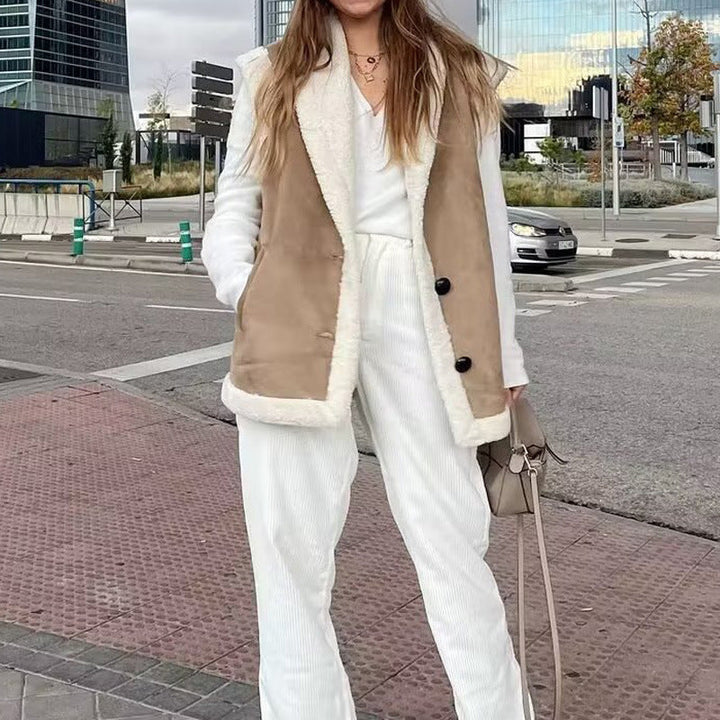 Gilet da donna in pelliccia sintetica con eleganti dettagli a bottoni Drune 2