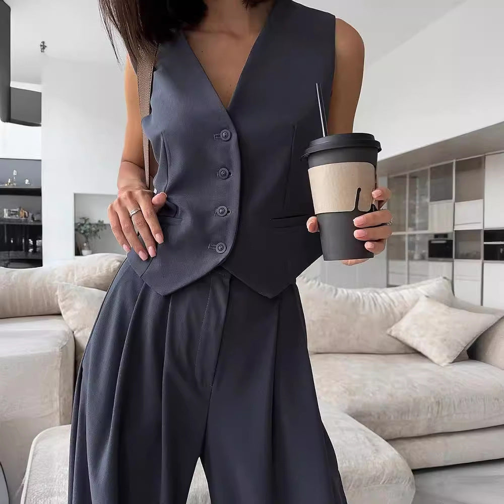 Gilet elegante da donna dal taglio comodo, imbottito in piuma 2