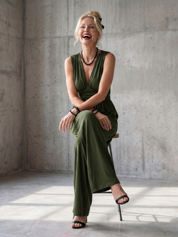 Ilaria | Elegante Tuta Donna con Scollo a V, Leggera e Fluida 1