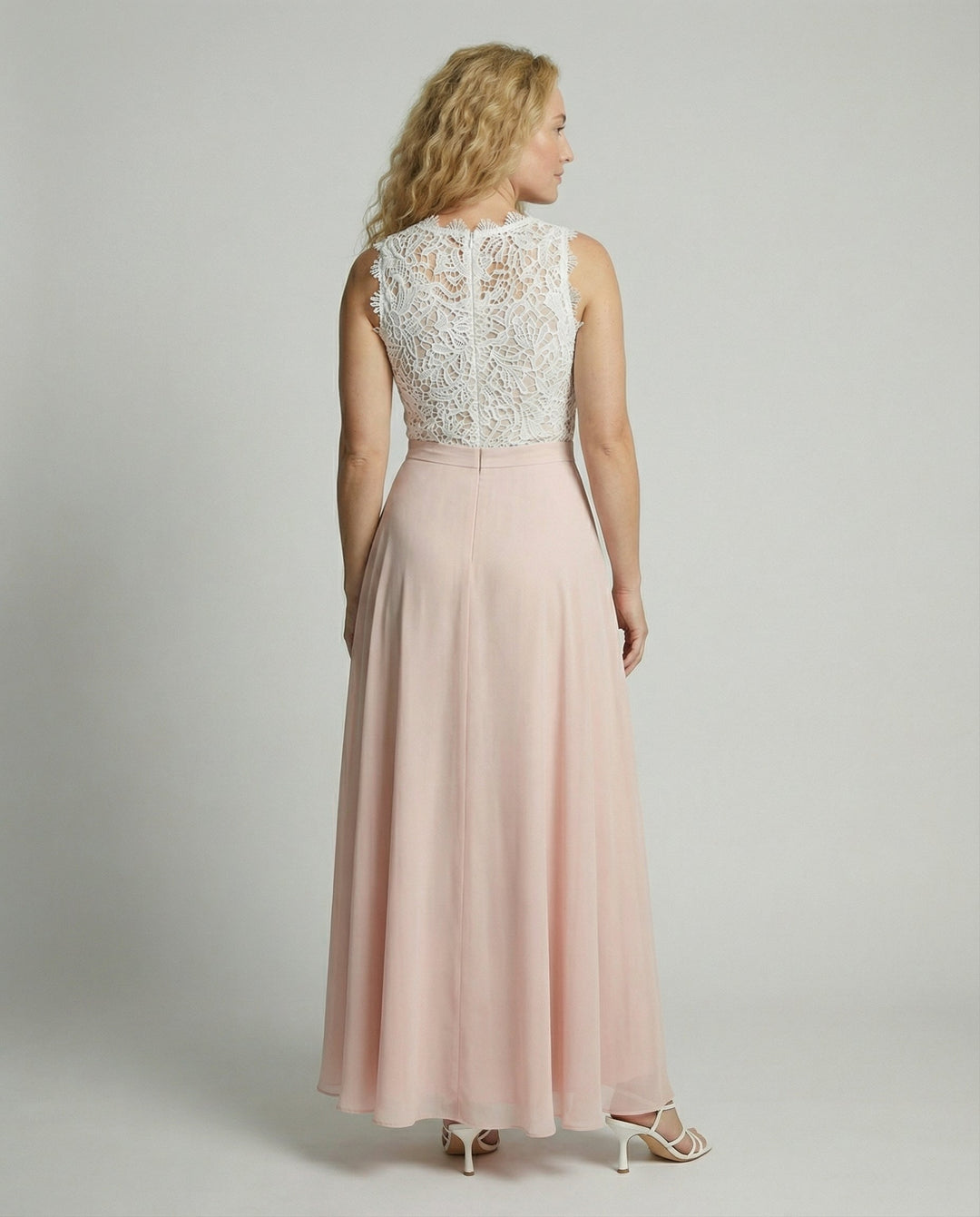 Isabella | Elegante Abito da Donna in Pizzo Floreale per Cerimonie e Occasioni Speciali 2