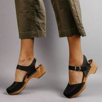 Luna | Elegant and comfortable women's wedge clogs