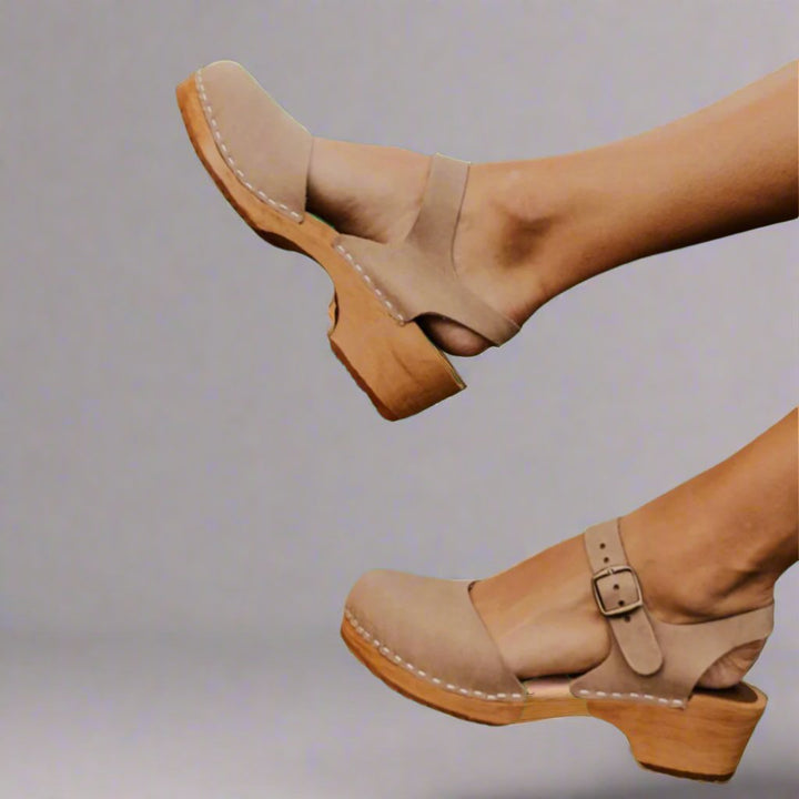 Isabella | Eleganti e Versatili Zoccoli da Donna con Plateau 4