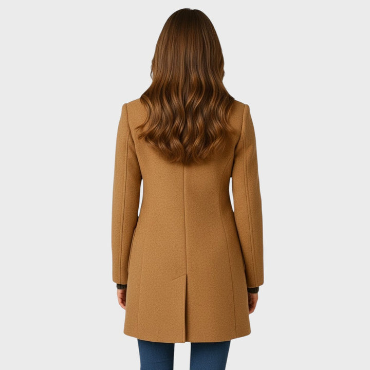 Jasmine | Elegante e Strutturato Cappotto Donna Classico con Bottoni 1