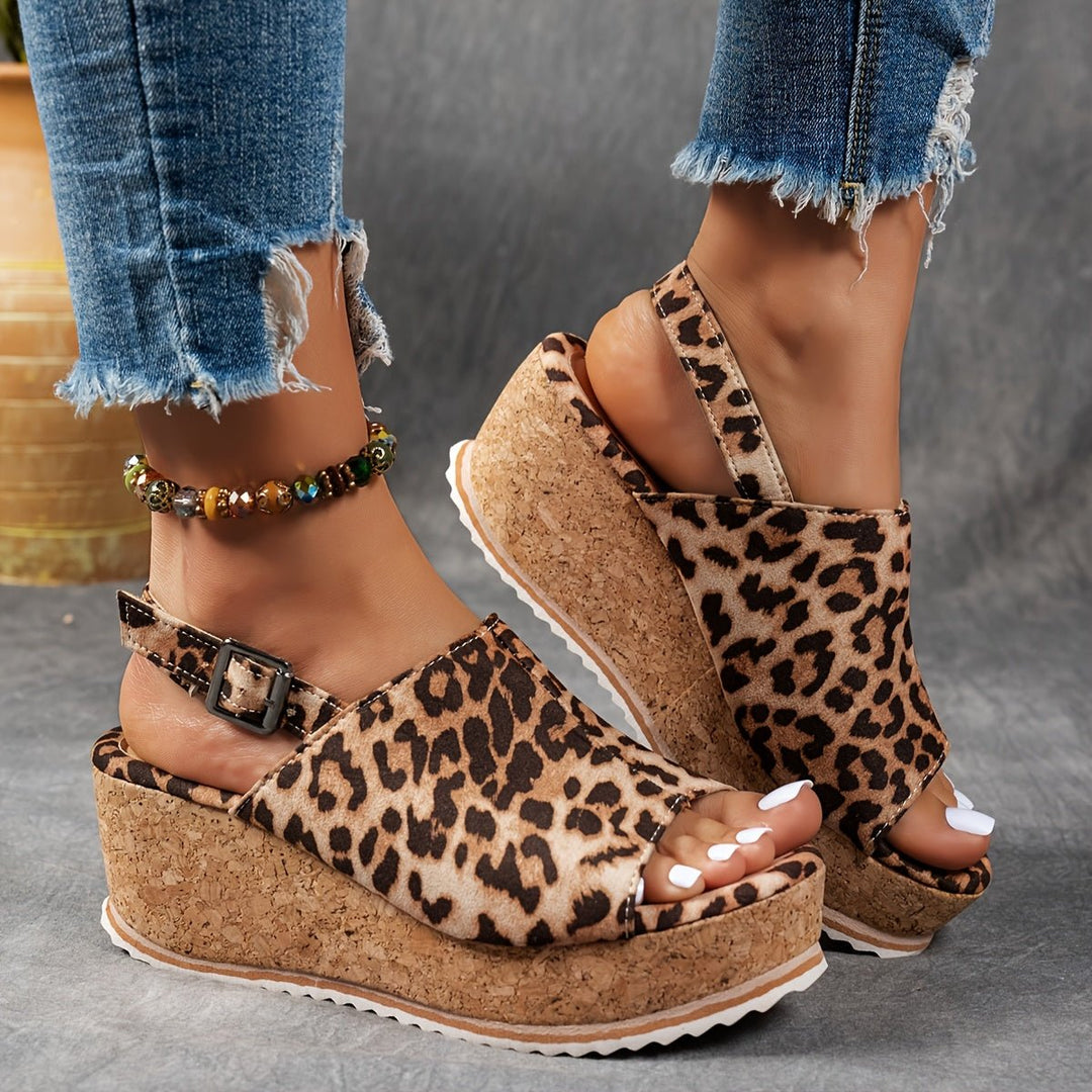 Katharina | Eleganti sandali con zeppa e plateau con stampa animalier 2