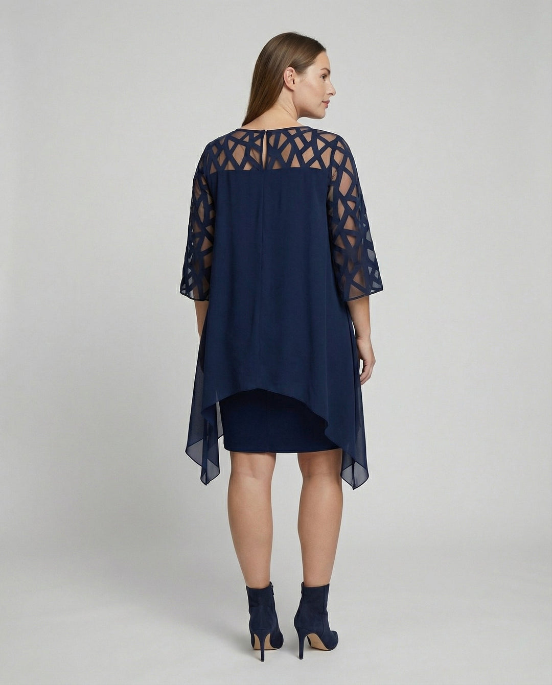 Klara | Elegante e Confortevole Abito Midi Taglie Forti 3