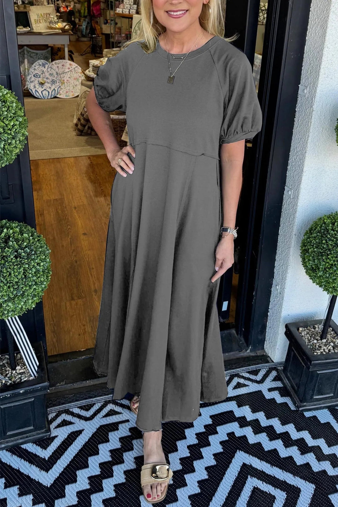 Luna Chic | Vestito Lungo Elegante con Maniche a Sbuffo 9