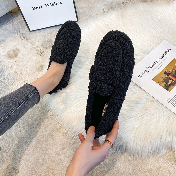 Luna | Comode Pantofole Donna Invernali in Peluche Antiscivolo 4