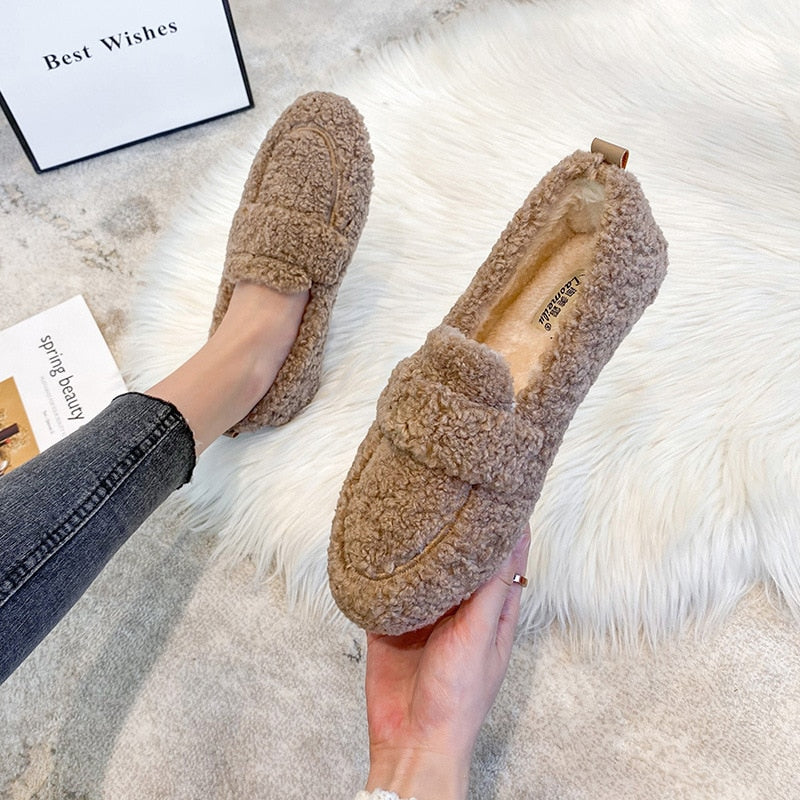 Luna | Comode Pantofole Donna Invernali in Peluche Antiscivolo 8
