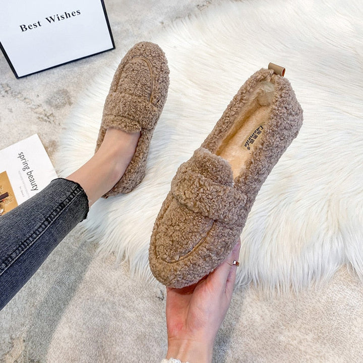 Luna | Comode Pantofole Donna Invernali in Peluche Antiscivolo 8