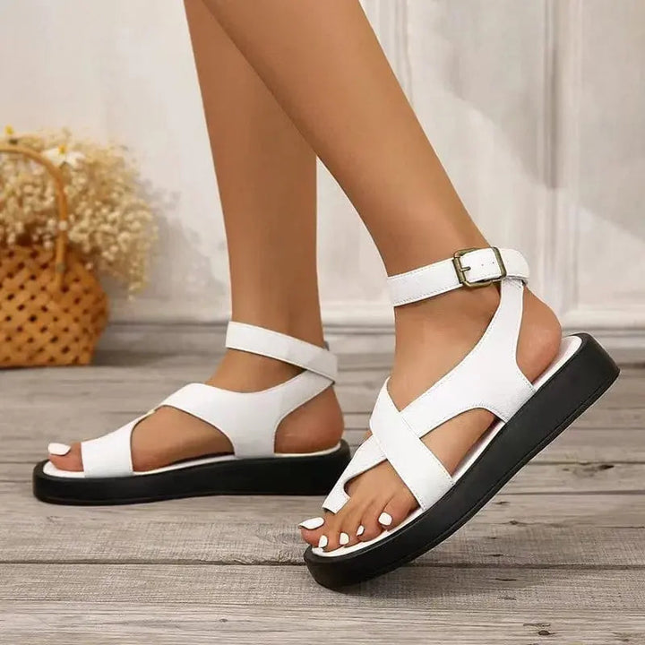 Luna | Eleganti e Comodi Sandali Donna Bassi per l'Estate 5