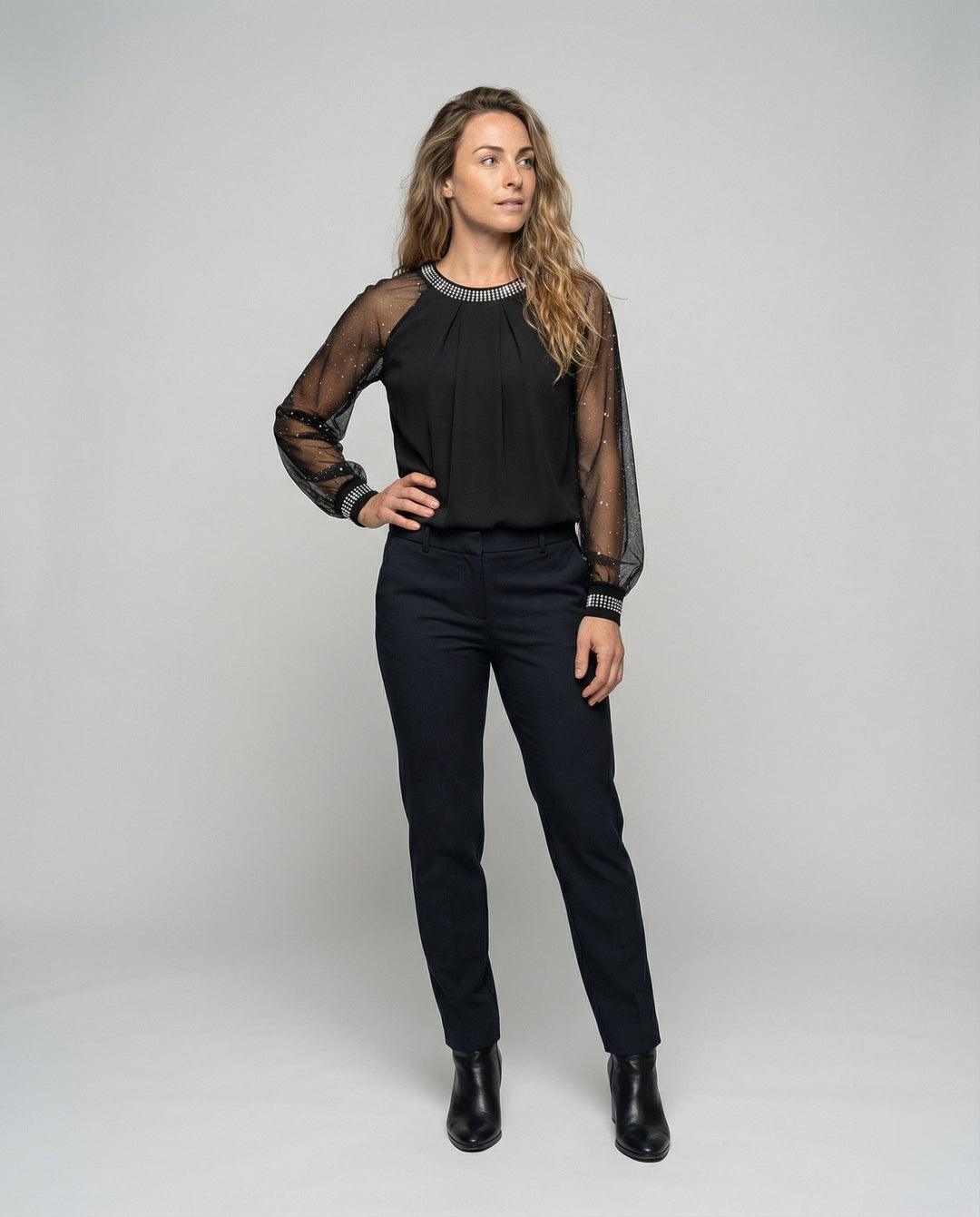 Luna | Top Eleganti da Cerimonia Donna con Maniche Trasparenti e Paillettes 0