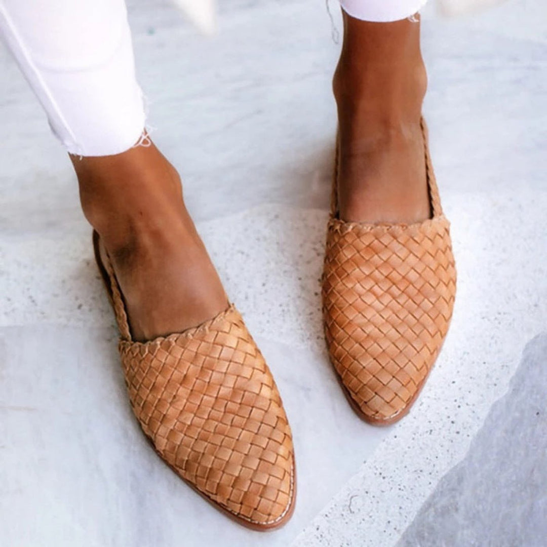 Martina | Eleganti sandali con cinturino posteriore in pelle intrecciata 1