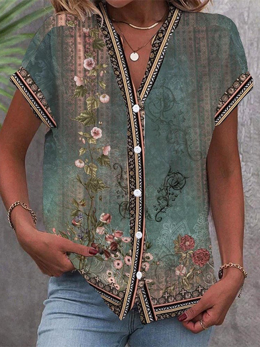 Nora | Comoda ed elegante camicetta floreale in stile boho 0